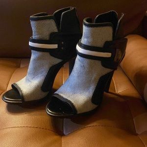 Circus by Sam Edelman ankle booties heels genuine leather fish mouth 8.5